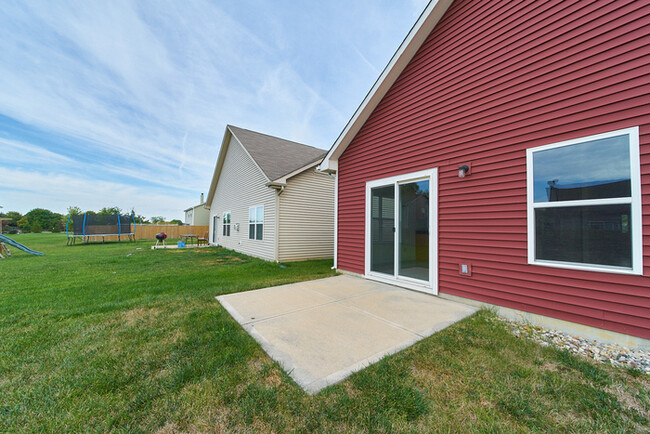 Building Photo - 3 Bedroom 2 Full Bath Ranch in Westfield i...