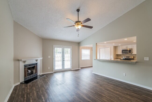 Building Photo - 426 Wheatfield Ct