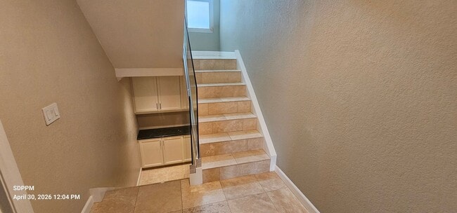 Building Photo - SAN DIEGO / BAY HO - Remodeled Nice 2 Bedroom & 2.5 Bath Townhouse.  AVAILABLE NOW!