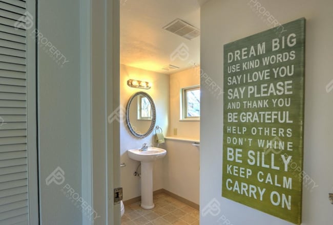 Building Photo - Single Family Home in Rifle for Rent