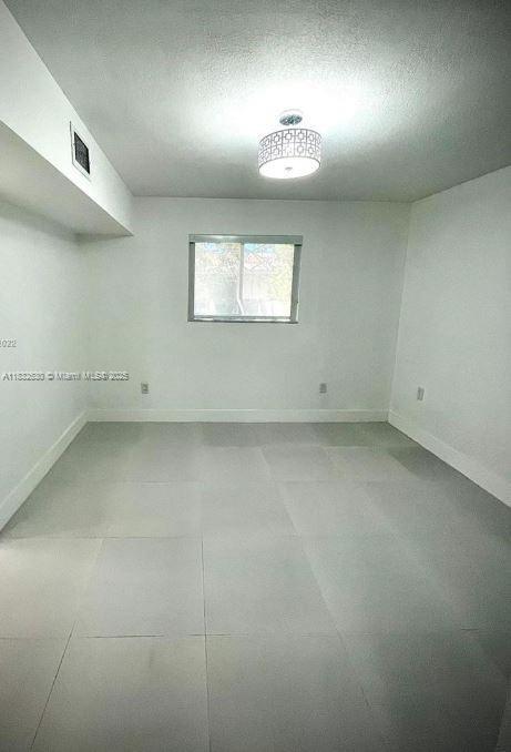 Building Photo - 2324 SW 57th Ave