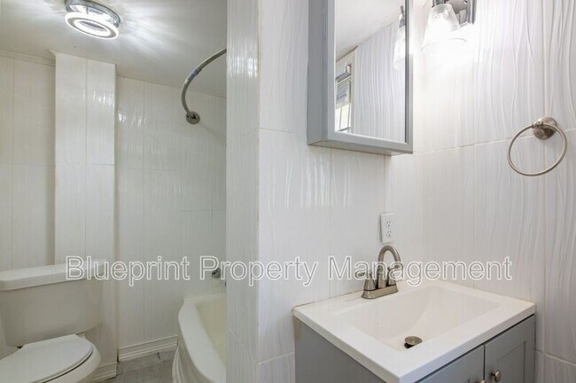 Building Photo - 5406 Court G