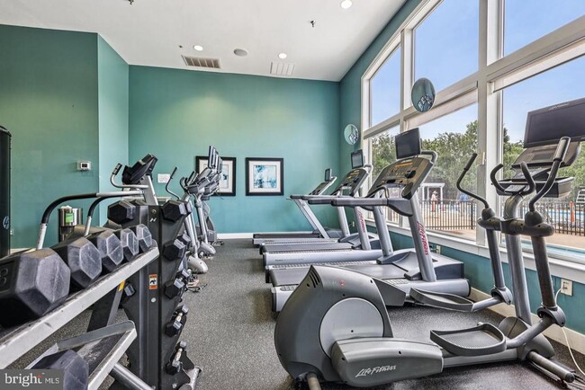 Building Photo - 19441 Promenade Dr