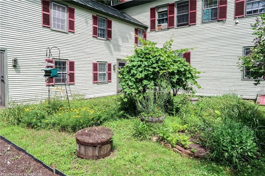 Building Photo - 1 Summer St