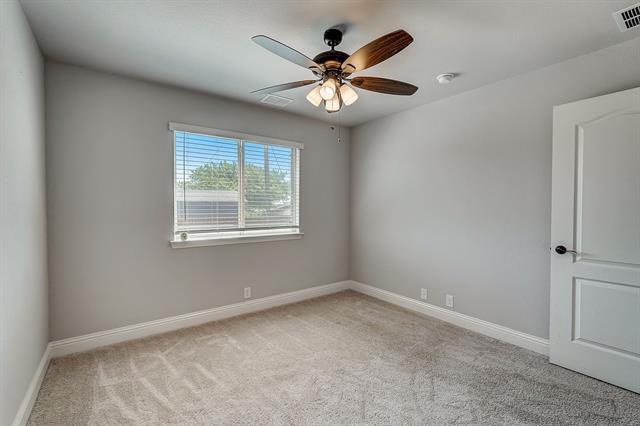 Building Photo - 514 Zinnia Lp