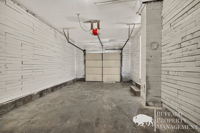 Building Photo - 578 Maple Leaf Dr