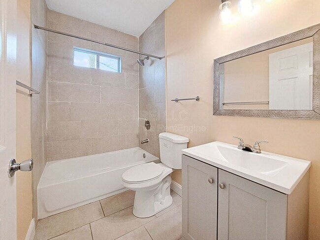 Building Photo - 2751 Alford Ave