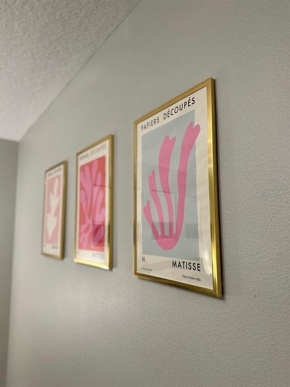 Building Photo - 139 Minniehaha Cir