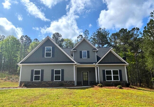 Primary Photo - 80 Hawthorn Ln