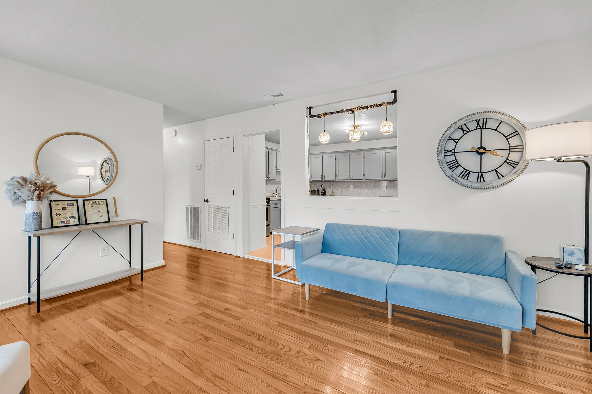 Building Photo - 1417 Rainbow Rd