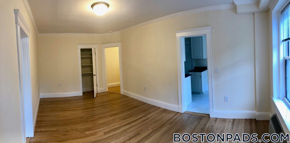 Building Photo - 26 Chauncy St