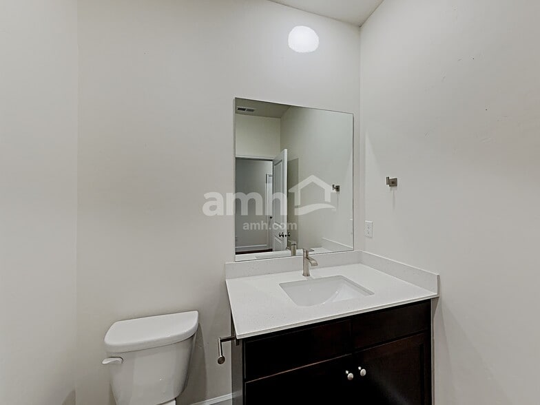 Building Photo - 9447 W Hiden Stream St