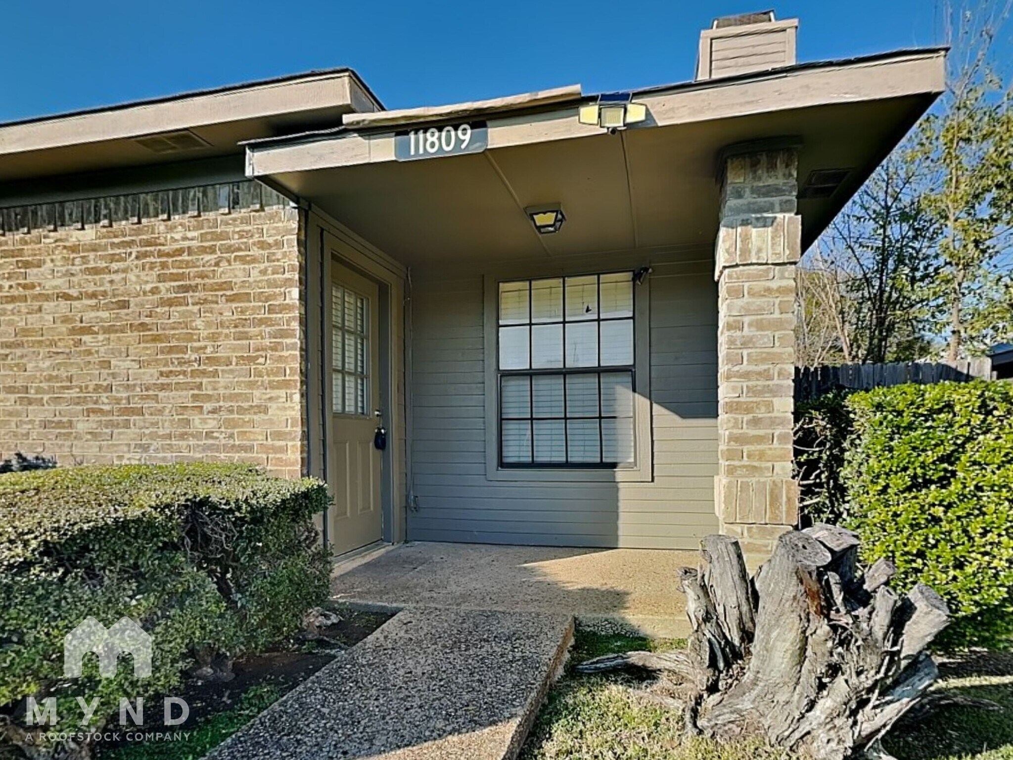 Building Photo - 11809 Garden Terrace Dr