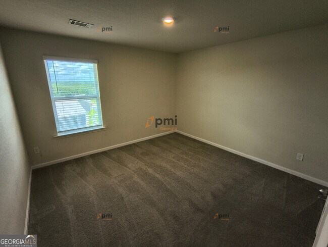 Building Photo - 3541 Falconwood Dr