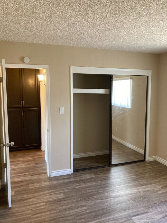 Building Photo - Upgraded 1 Bed/1 Bath in University Heights