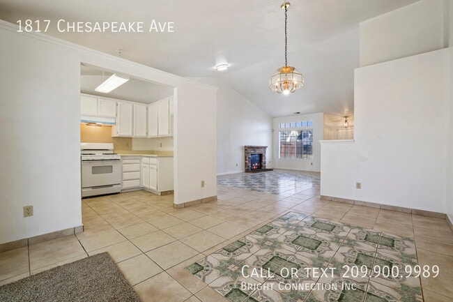 Building Photo - 1817 Chesapeake Ave