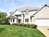 Building Photo - 8172 Parkview Ln