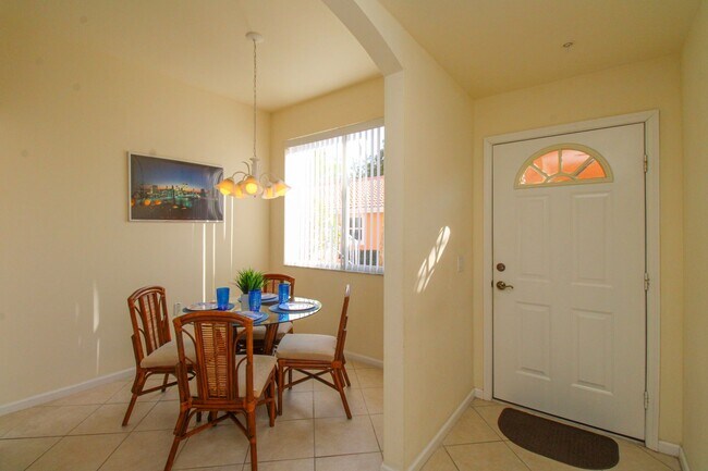 Building Photo - ***FALLING WATERS***ANNUAL UNFURNISHED REN...