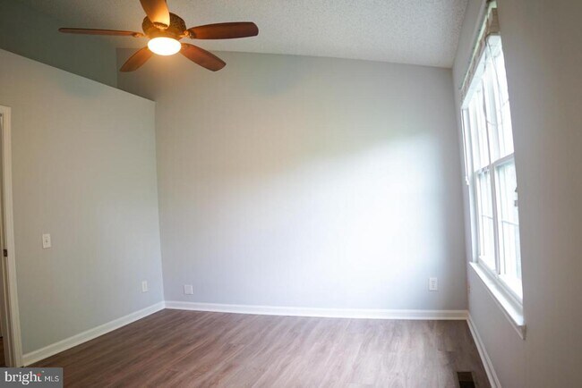 Building Photo - 2816 Emma Lee St