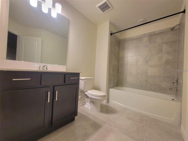 Building Photo - 2714 Fetching Trl