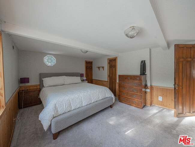 Building Photo - 233 Corona Cir