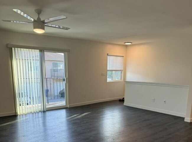 Building Photo - Newly remodeled 2 Bed/1 Bath condo with garage for rent in Paradise Hills.
