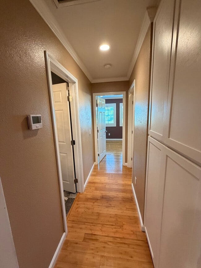 Building Photo - Unbelievable 4 Bed, 4 Bath House For Rent In Buena Park-Must See To Appreciate!