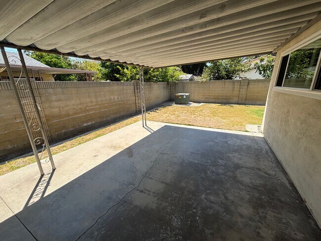 Building Photo - 19713 Ray Cir