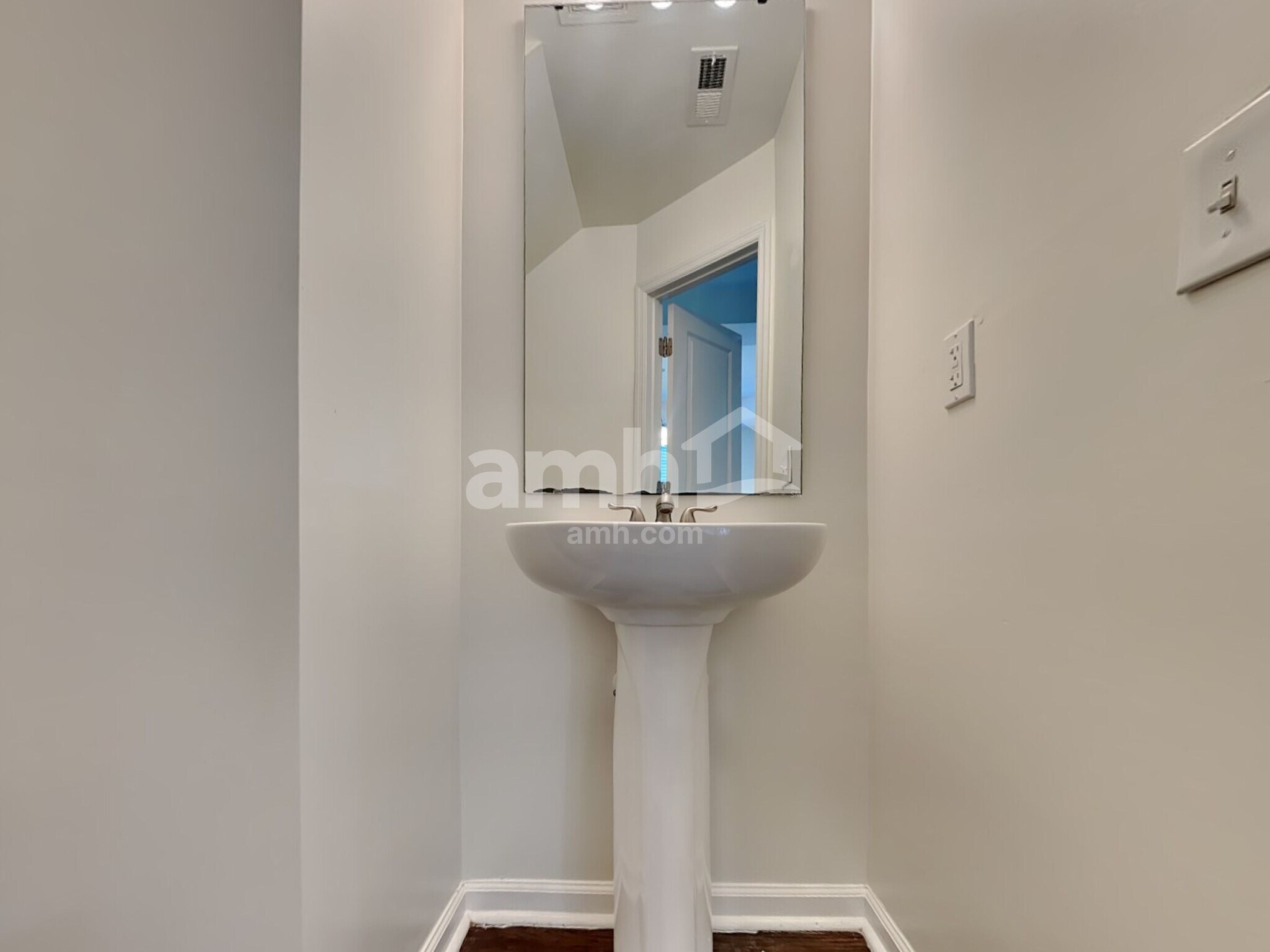 Building Photo - 3005 Peacher Ct