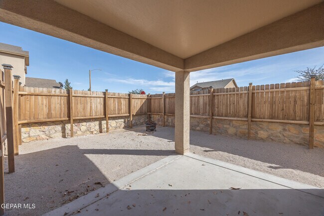 Building Photo - 14447 Onnie Kirk Ave