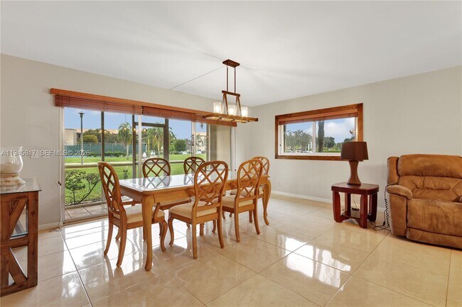 Building Photo - 12850 SW 4th Ct