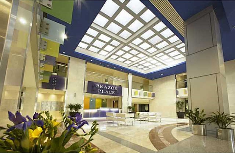 Lobby - 800 Brazos St