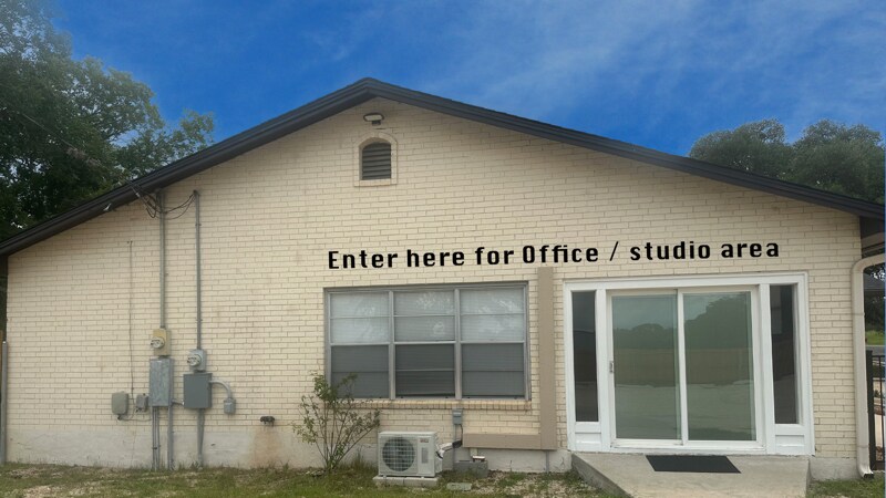 Building Photo - 101 Pine View Dr