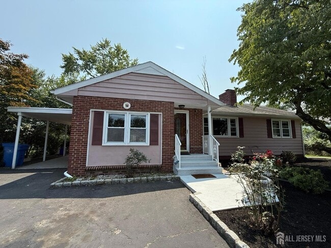 Building Photo - 869 Gates Ave