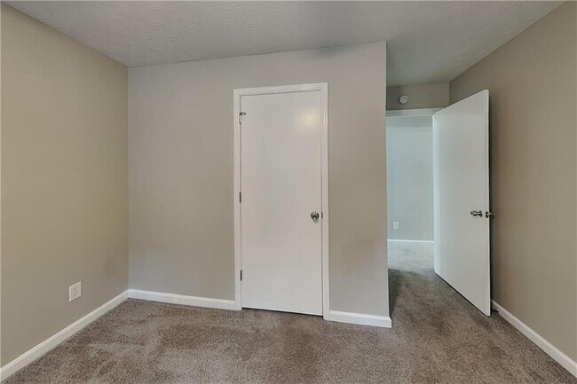 Building Photo - 4462 Old Mabry Pl