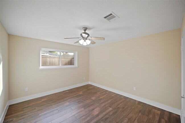 Building Photo - 11804 Westmere Dr