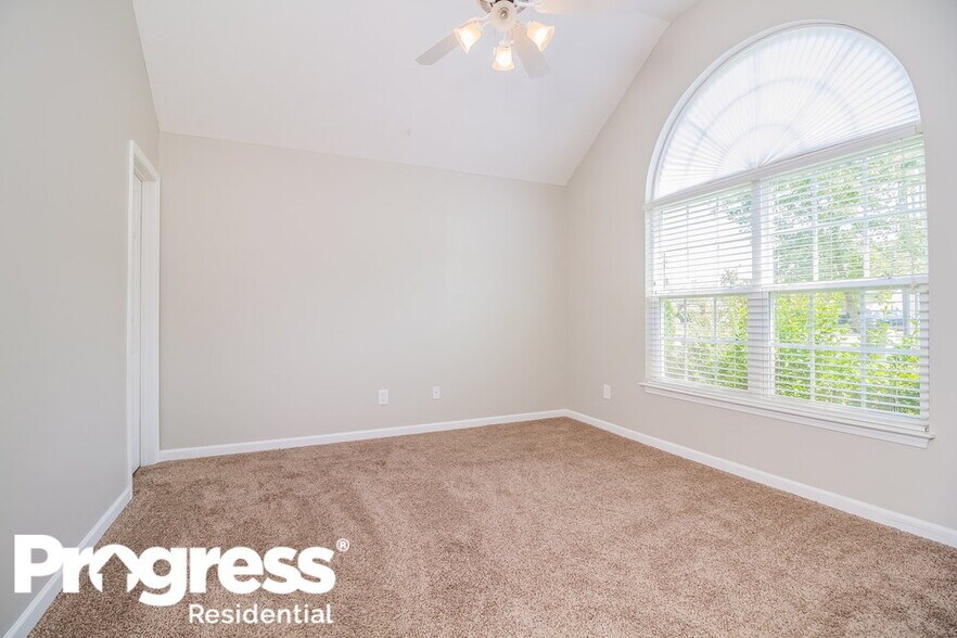 Building Photo - 3003 Deer Trail Dr