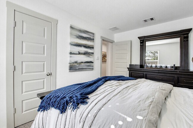 Building Photo - 3839 Hordley Ter Trl