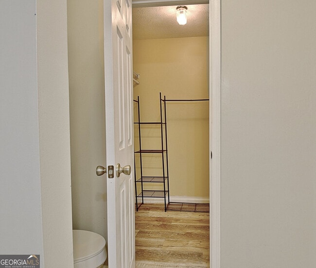 Building Photo - 15 Chestlehurst Way