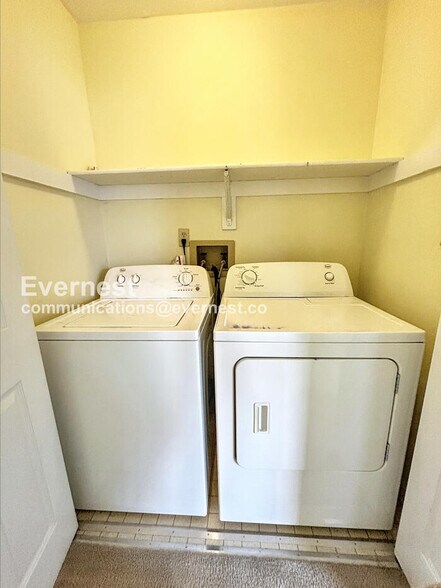 Building Photo - 217 Mimosa Ave