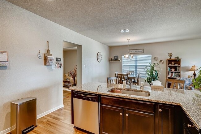 Building Photo - 5109 Winsbury Dr