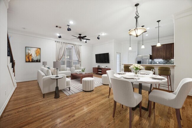 Building Photo - 3313 New Garden View Ln