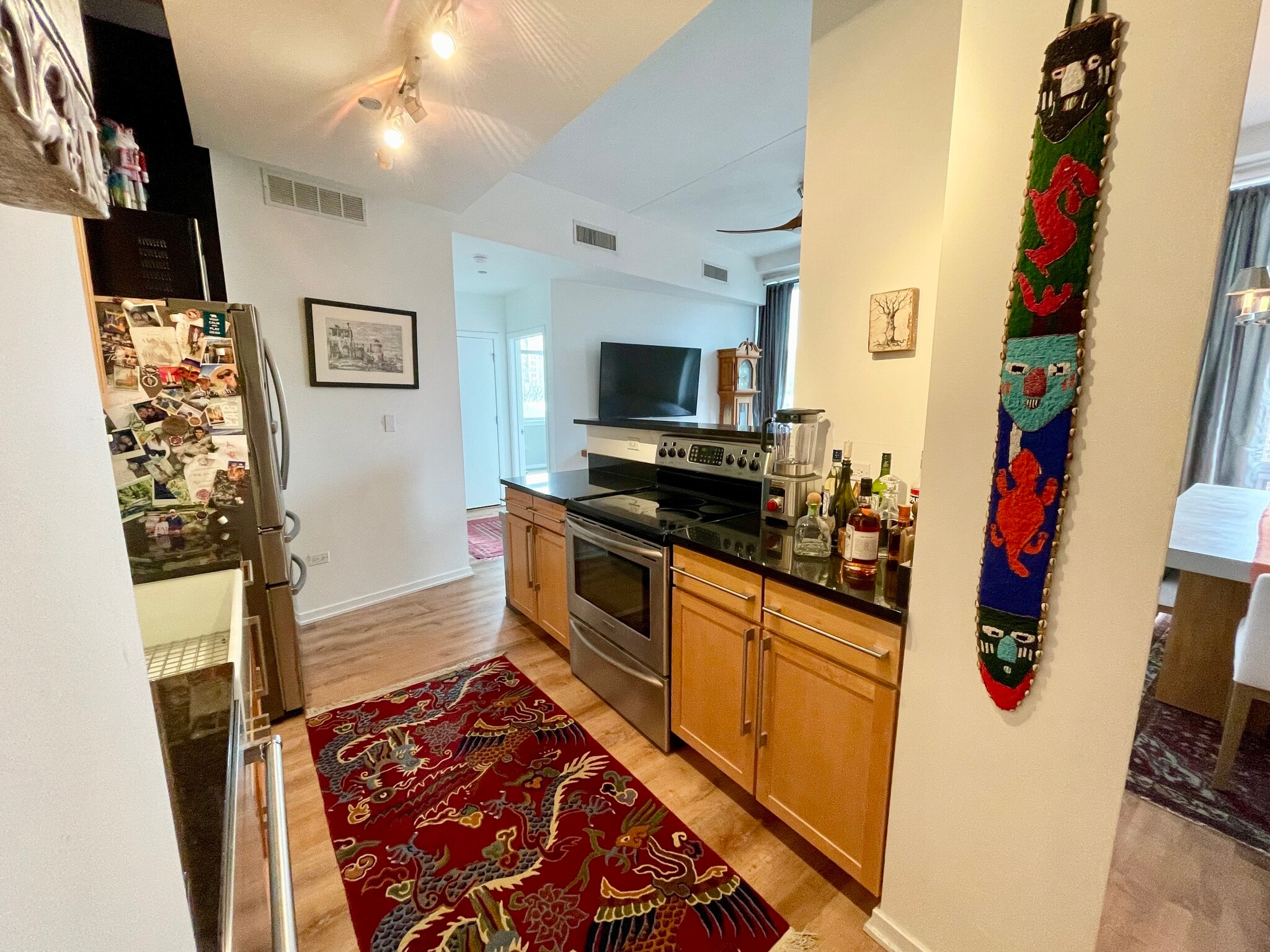 Kitchen - 1000 W Leland Ave
