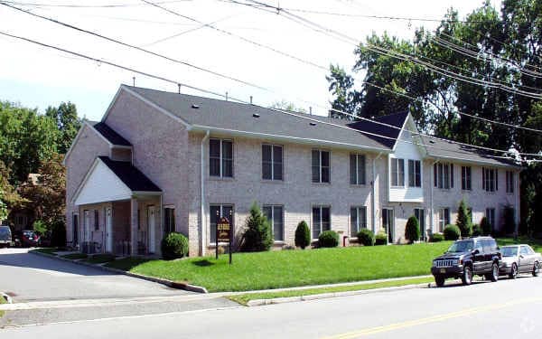 Primary Photo - Glen Ridge Gardens