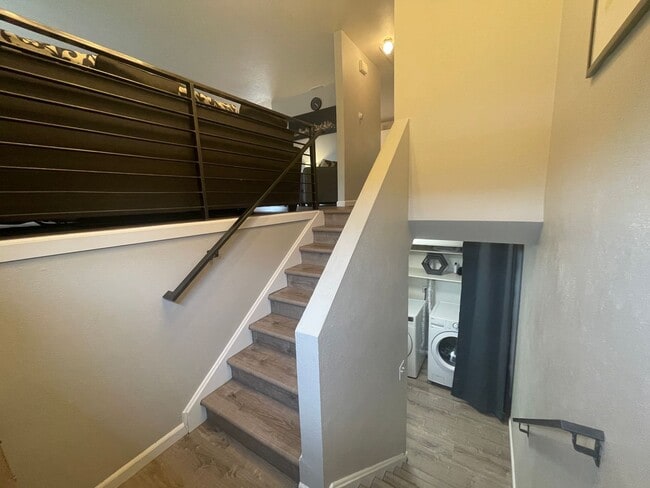 Building Photo - Renovated 3 Bedroom 1.5 Bathroom in Arvada!