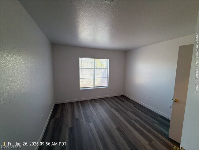 Building Photo - 4555 E Sahara Ave