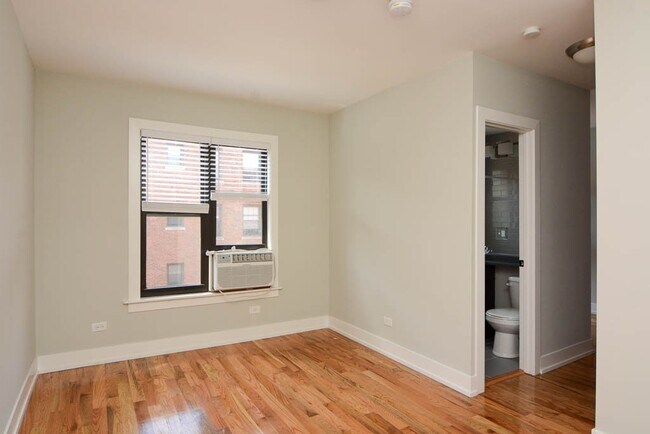 Building Photo - 2915 N Mildred Ave