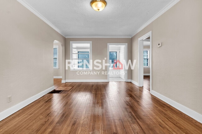 Building Photo - 3757 Faxon Ave