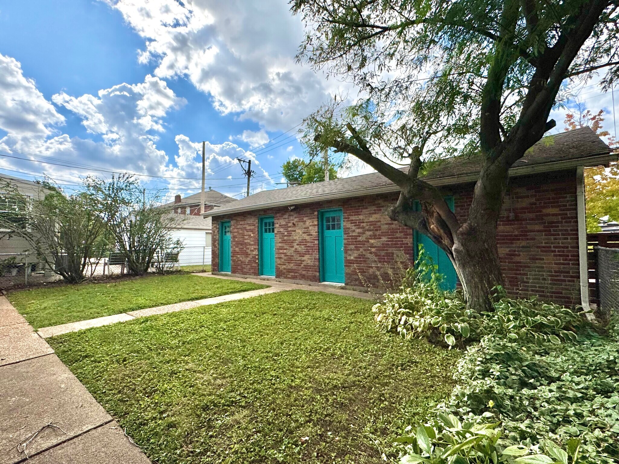 Building Photo - 3525-3527 Lawn Ave