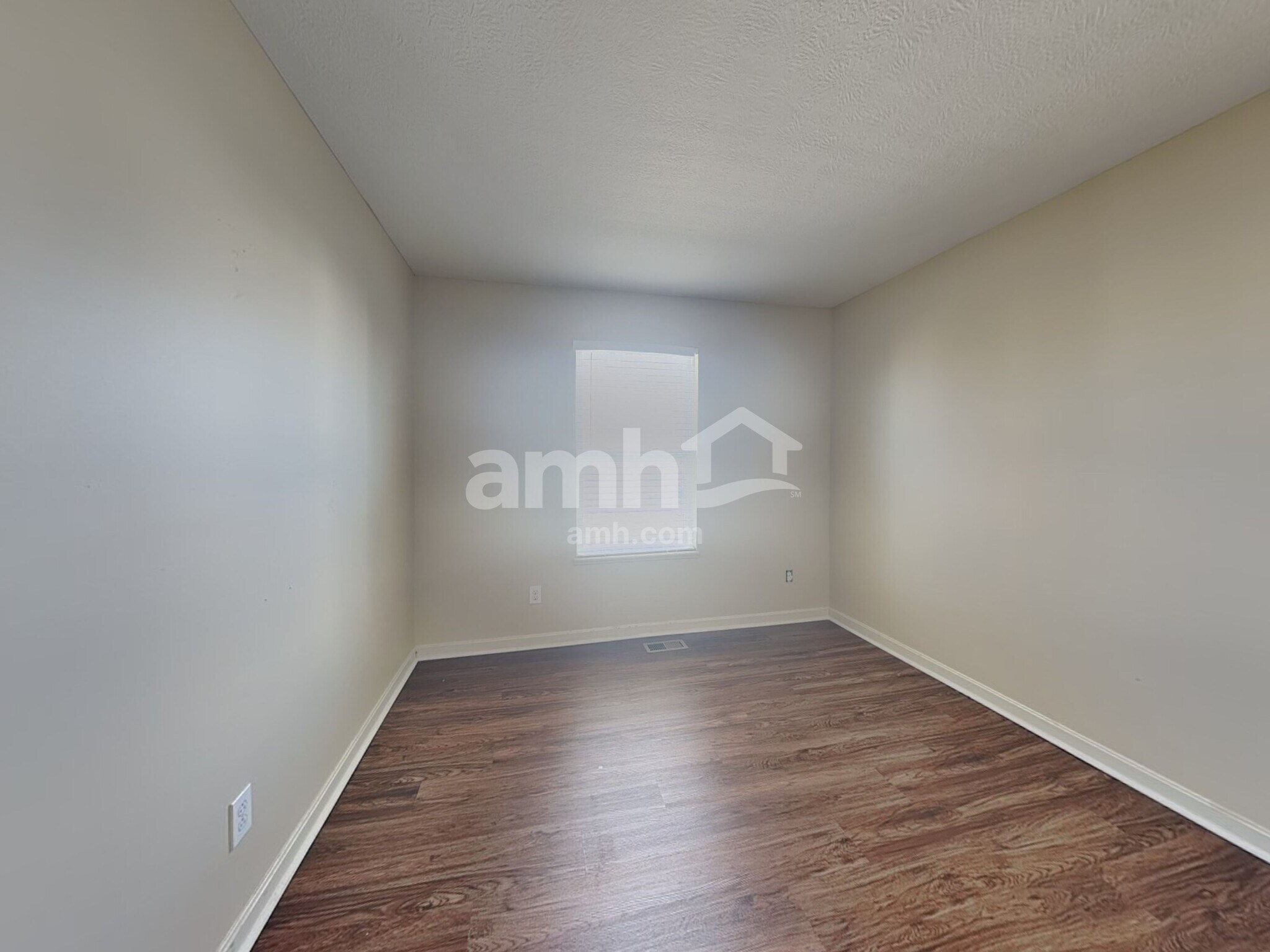 Building Photo - 924 Fresno St